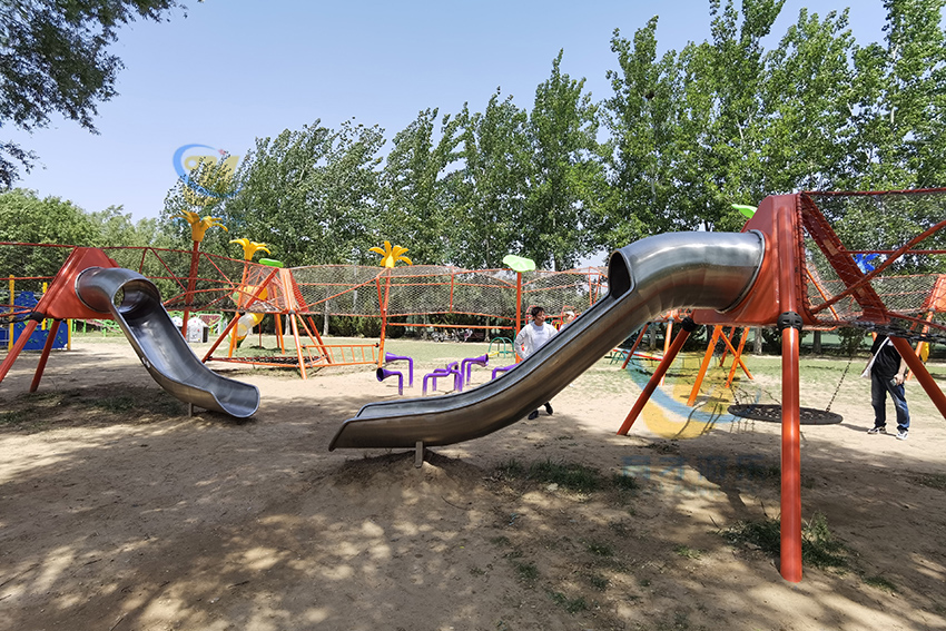 戶外兒童非標(biāo)游樂設(shè)備介紹(圖1) 61727a7c0aa27.jpg