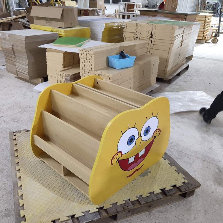 幼兒園書架_幼兒園書柜_兒童實木書架(圖1) YC38-04010.jpg